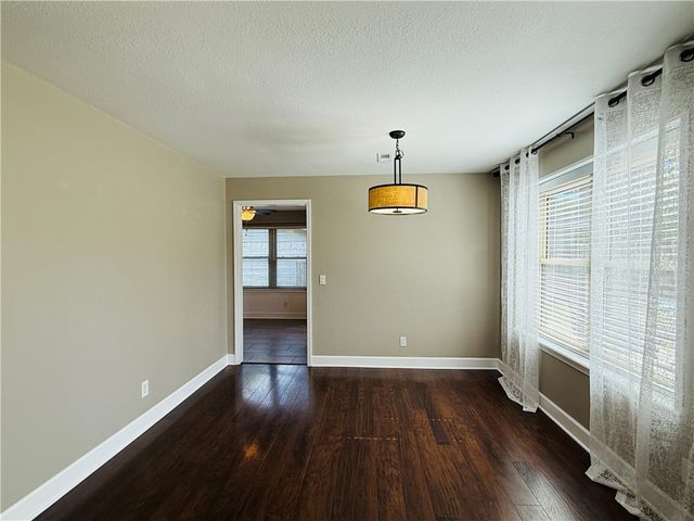 2714 W Fir Street, Rogers, AR 72758