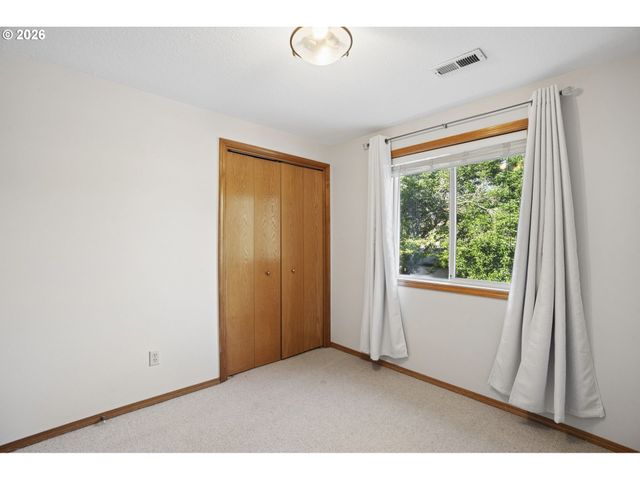 2474 Ne Lindsey Dr, Hillsboro, OR 97124