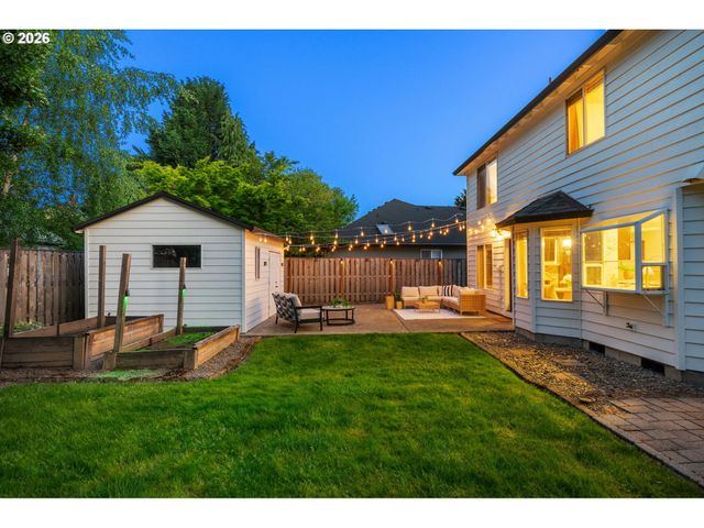 2474 Ne Lindsey Dr, Hillsboro, OR 97124