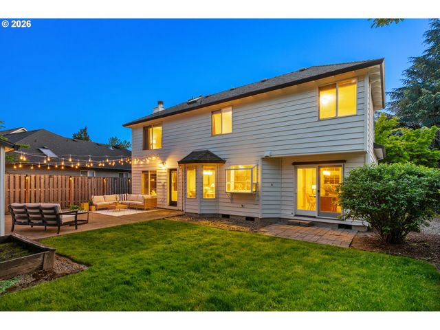 2474 Ne Lindsey Dr, Hillsboro, OR 97124