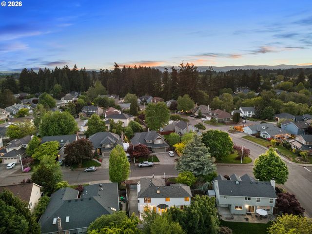2474 Ne Lindsey Dr, Hillsboro, OR 97124
