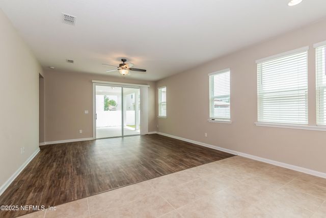 1087 PERSIMMON Drive, Middleburg, FL 32068
