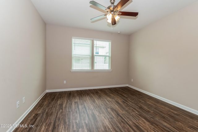 1087 PERSIMMON Drive, Middleburg, FL 32068