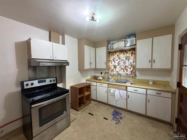 4915 Jackson St, Pensacola, FL 32506