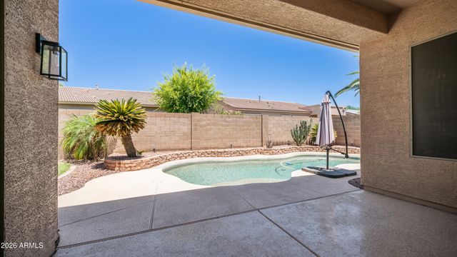6768 W LONE CACTUS Drive, Glendale, AZ 85308