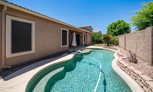 6768 W LONE CACTUS Drive, Glendale, AZ 85308