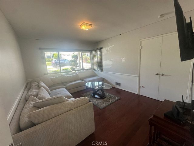 1201 Imperial, Glendale, CA 91207