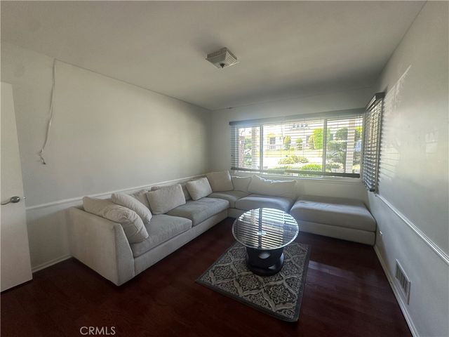 1201 Imperial, Glendale, CA 91207