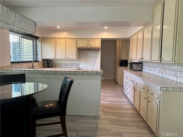 1201 Imperial, Glendale, CA 91207