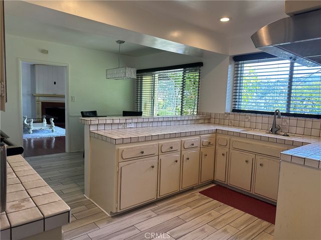 1201 Imperial, Glendale, CA 91207