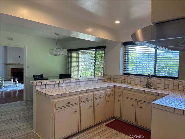 1201 Imperial, Glendale, CA 91207