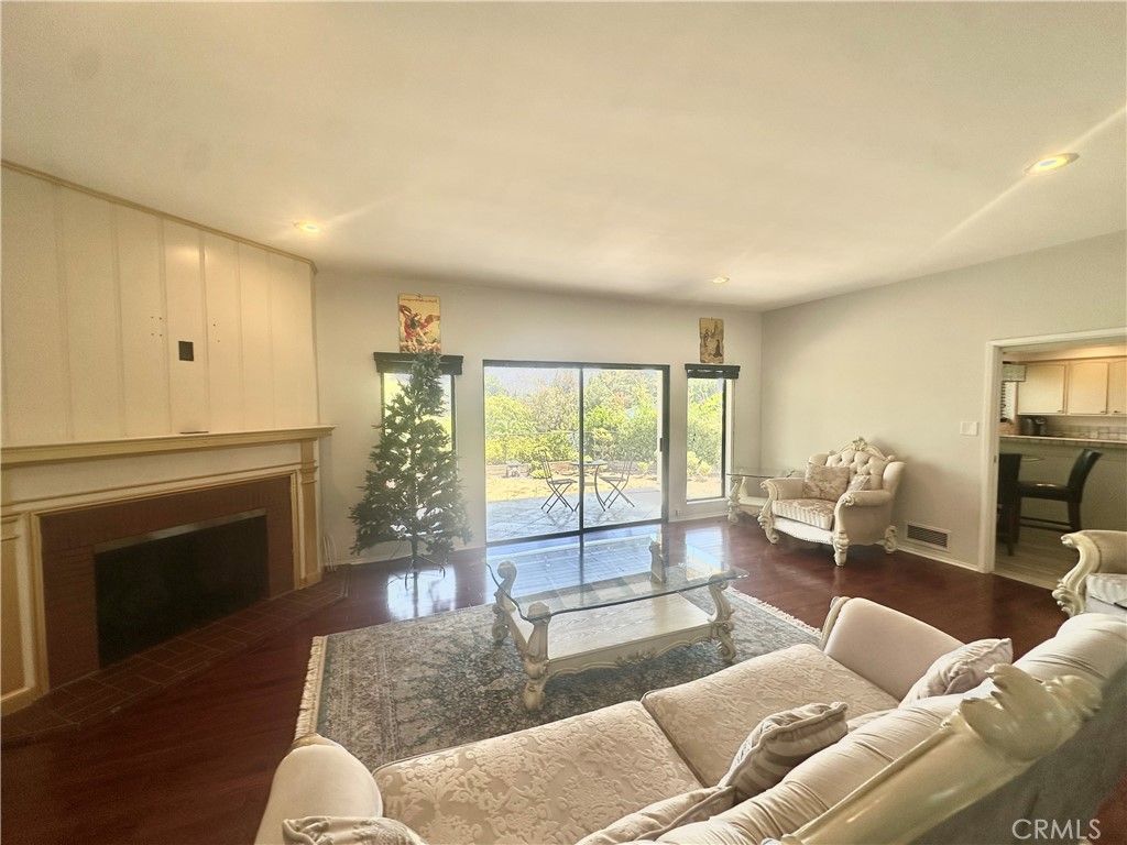 1201 Imperial, Glendale, CA 91207