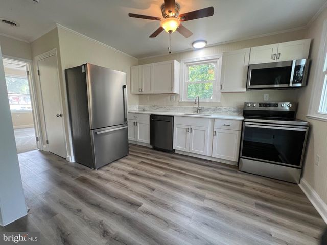 222 MIMOSA AVE, Colonial Beach, VA 22443