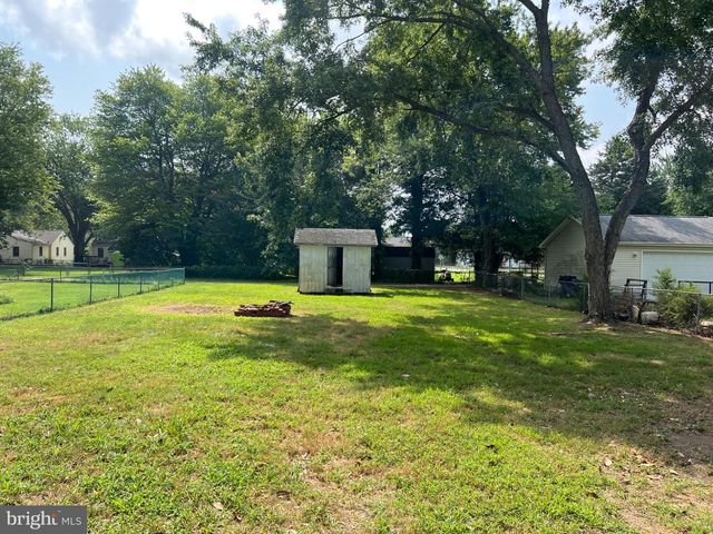 222 MIMOSA AVE, Colonial Beach, VA 22443