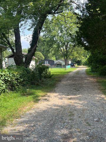 222 MIMOSA AVE, Colonial Beach, VA 22443