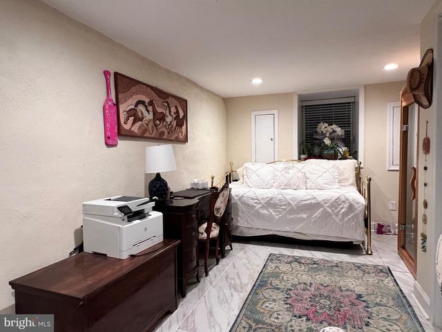 115 MERCY ST, Philadelphia, PA 19148