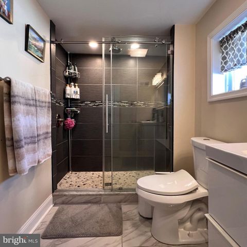 115 MERCY ST, Philadelphia, PA 19148