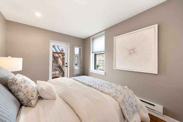 9 Hancock St 5, Boston, MA 02114