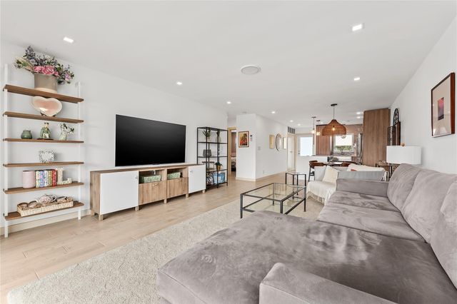 2400 NE 36th Street 12, Lighthouse Point, FL 33064