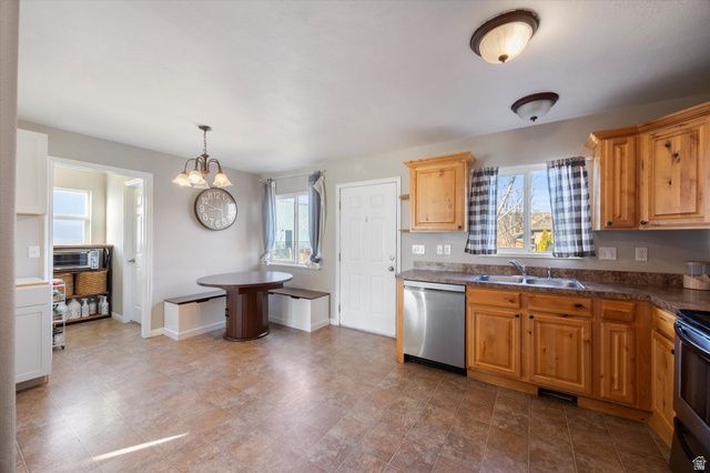 253 N 100 E, Salem, UT 84653