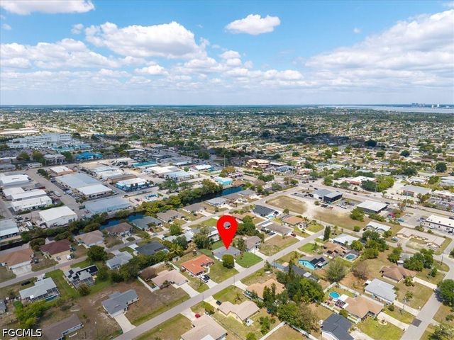1437 SE 11th ST, Cape Coral, FL 33990