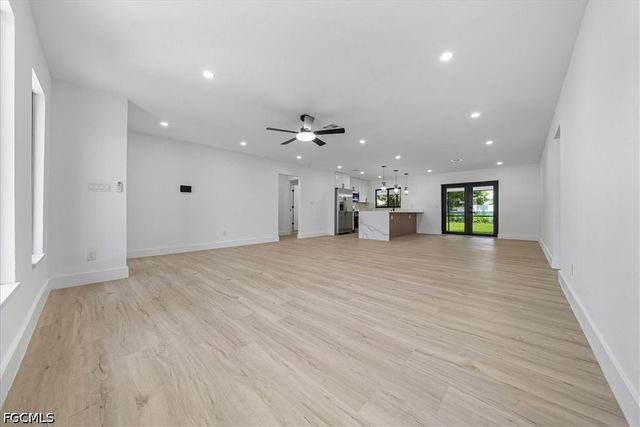 1437 SE 11th ST, Cape Coral, FL 33990