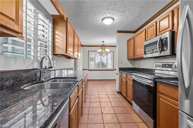 731 Chesapeake AVE, Hampton, VA 23661