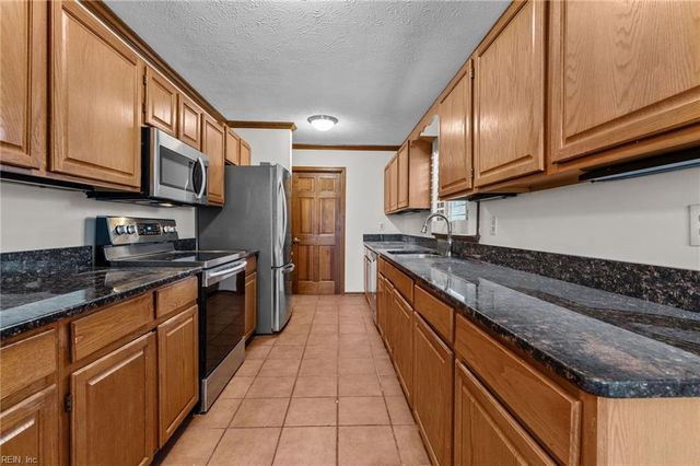 731 Chesapeake AVE, Hampton, VA 23661