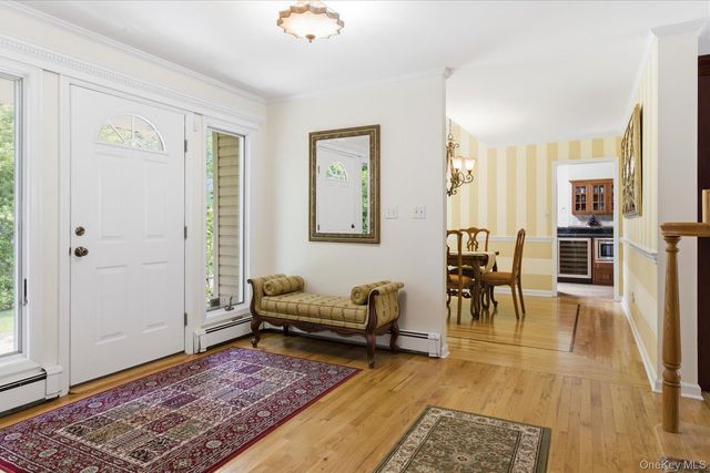 6 Brandy Road, Cold Spring Harbor, NY 11724