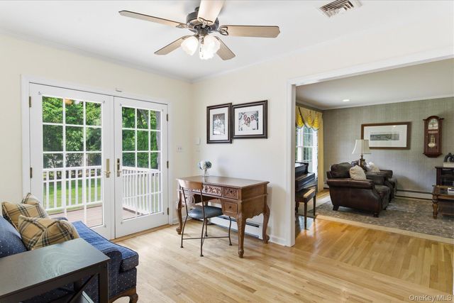 6 Brandy Road, Cold Spring Harbor, NY 11724