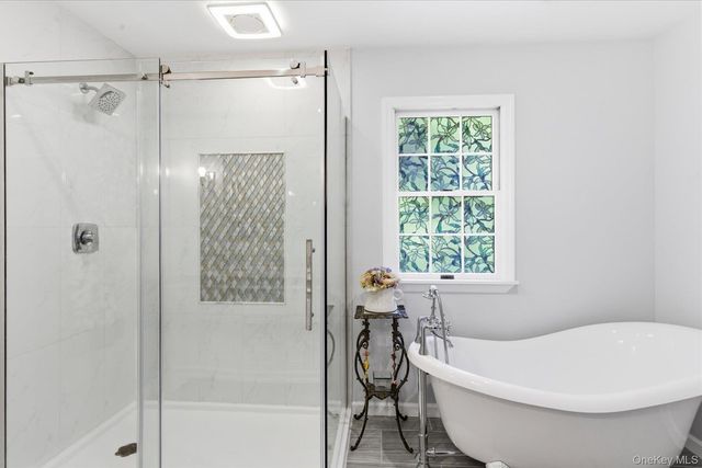 6 Brandy Road, Cold Spring Harbor, NY 11724