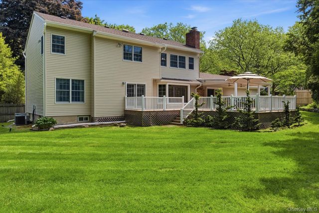 6 Brandy Road, Cold Spring Harbor, NY 11724