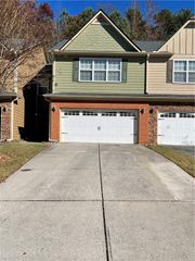 4494 Black Hills Drive NW 13, Acworth, GA 30101