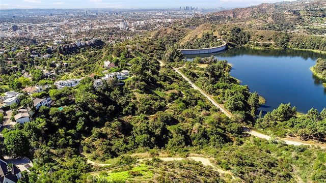 2801 Durand Drive, Hollywood Hills East, CA 90068