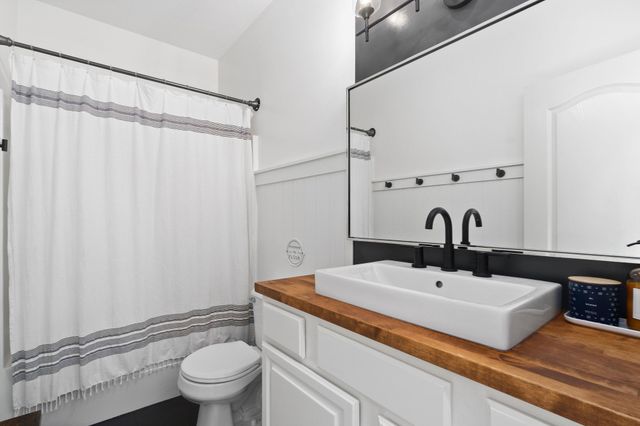 1333 Judge Tyler Dr, Clarksville, TN 37043