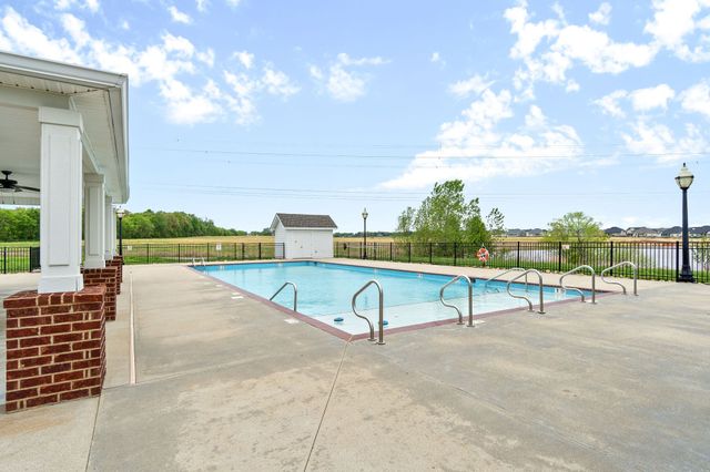 1333 Judge Tyler Dr, Clarksville, TN 37043