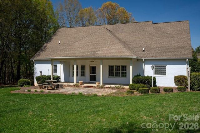 167 Spring Forest Drive, Statesville, NC 28625