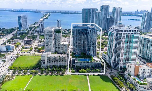 121 NE 34th Street 2003, Miami, FL 33137