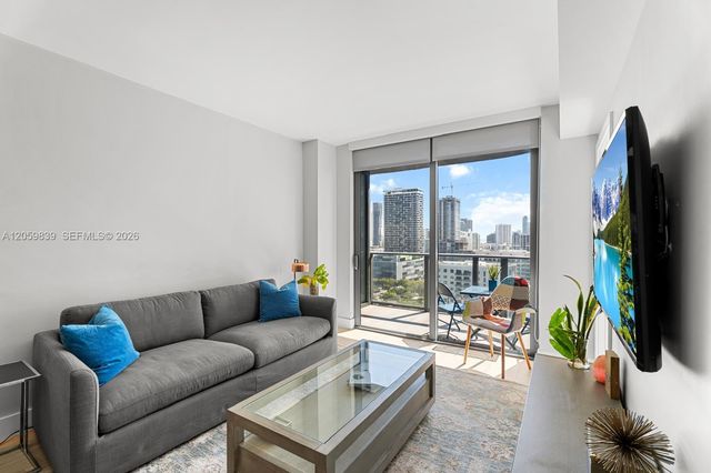 121 NE 34th Street 2003, Miami, FL 33137