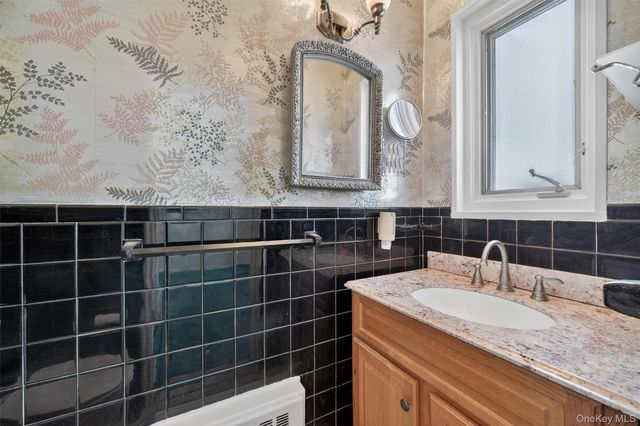 47 Lawrence Drive C, White Plains, NY 10603