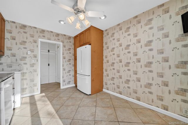 47 Lawrence Drive C, White Plains, NY 10603