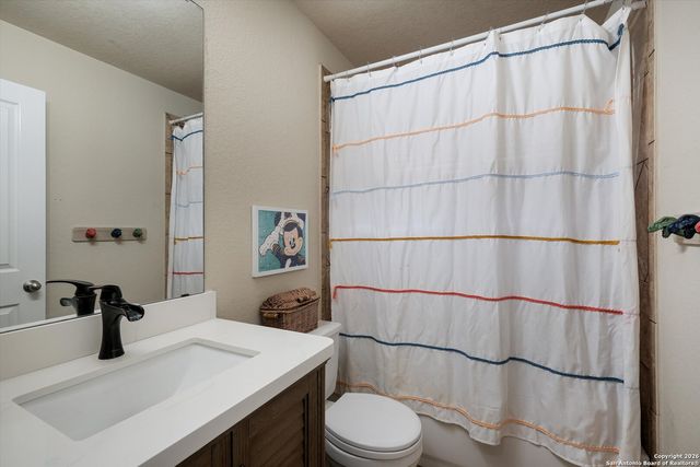 213 Dove Run, Cibolo, TX 78108