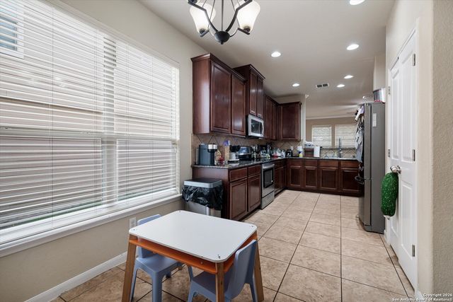 213 Dove Run, Cibolo, TX 78108