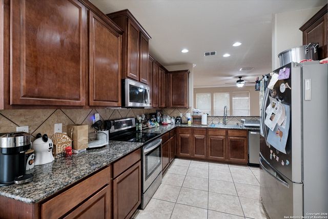 213 Dove Run, Cibolo, TX 78108