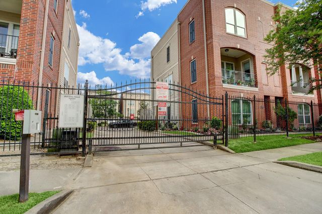 2370 Bastrop Street, Houston, TX 77004