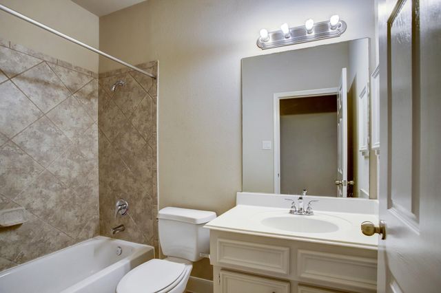 2370 Bastrop Street, Houston, TX 77004