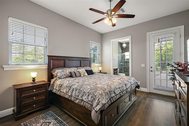 40050 DARLINGTON AVENUE, Lady Lake, FL 32159