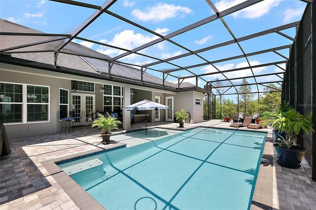 40050 DARLINGTON AVENUE, Lady Lake, FL 32159