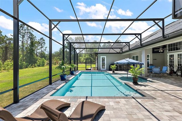 40050 DARLINGTON AVENUE, Lady Lake, FL 32159