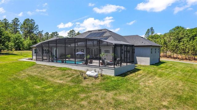 40050 DARLINGTON AVENUE, Lady Lake, FL 32159